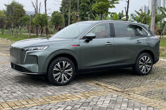 红旗HS6 PHEV 2026款 220四驱智混版