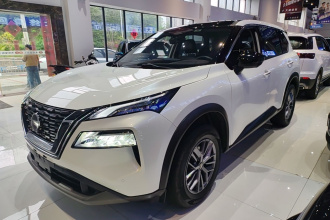 日产 奇骏 2021款 VC-Turbo 300 CVT 2WD豪华版 7座