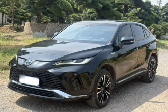 丰田 威飒 2022款 双擎 2.5L CVT两驱尊贵版