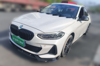 宝马1系 2021款 改款 125i M运动曜夜版