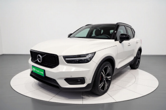 沃尔沃XC40 2020款 T4 四驱智雅运动版