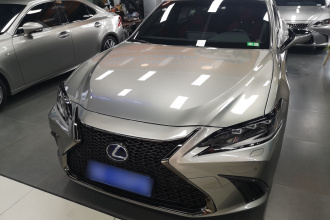 雷克萨斯ES 2021款 300h F SPORT