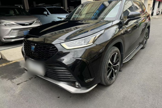 丰田 皇冠陆放 2021款 2.5L HEV四驱尊贵版