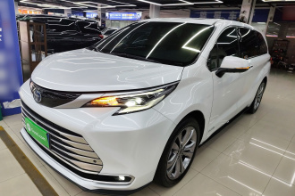 丰田 赛那SIENNA 2023款 2.5L混动 尊贵版