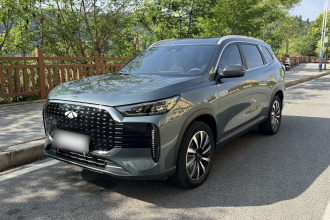 奇瑞风云 风云T8 2025款 1.5T 130km 尊享版 5座