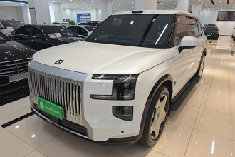 极氪9X 2025款 Hyper版 70kWh 六座