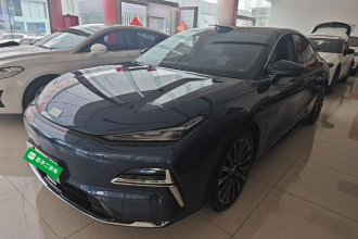 吉利银河 银河星耀8 2025款 130km EM-P 星舰版