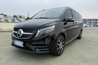 奔驰V级 2022款 V 260 L 长轴距豪华版