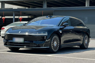 鸿蒙智行 享界S9T 2025款 增程 Ultra长续航版 (192线激光雷达）