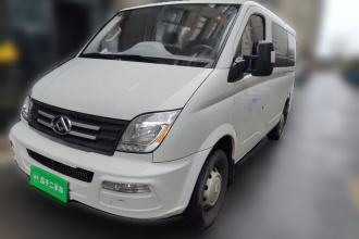 上汽大通MAXUS 新途V80 2021款 2.0T 手动经典傲运通短轴超低顶5/6座