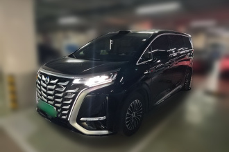 腾势D9 2025款 DM-i 智驾版 1020 四驱尊荣型