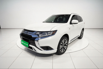 三菱 欧蓝德 2021款 2.0L 两驱畅行版 5座