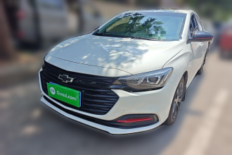 雪佛兰 科鲁泽 2022款 轻混 Redline 320T 双离合爽快版
