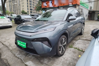 比亚迪 唐L 2025款 EV 670KM激光雷达旗舰型