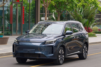 蓝电E5 PLUS 2025款 165km 长续航版PLUS 5座