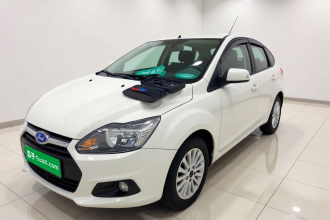 福特 福克斯 2013款 两厢经典 1.8L 手动时尚型