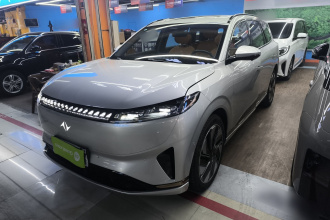 东风奕派 eπ008 2025款 636Ultra智驾版 5座