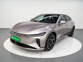 长安启源A07 2025款 蓝鲸增程版 230尊贵型