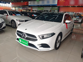 奔驰A级 2022款 改款 A 200 L 运动轿车时尚型