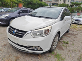 启辰R50 2016款 1.6L 自动精英版