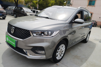 宝骏360 2019款 改款 1.5L 手动精英型 国VI