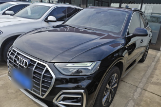 奥迪Q5L 2022款 40T 时尚致雅型