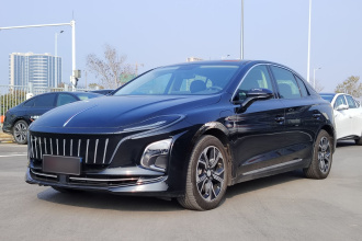 红旗E-QM5 2023款 改款 基础出行版