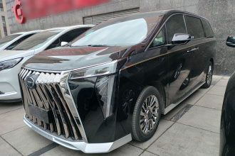 广汽传祺 传祺M8 2023款 宗师系列 400T 旗舰版