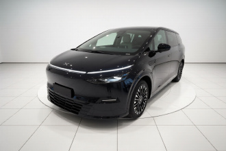 小鹏X9 2025款 纯电 740超长续航 Max