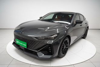 长安UNI-V 2022款 1.5T 尊贵型