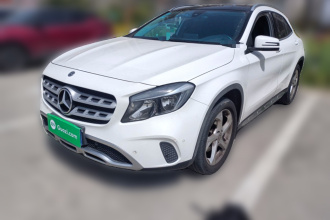 奔驰GLA 2019款 GLA 200 动感型