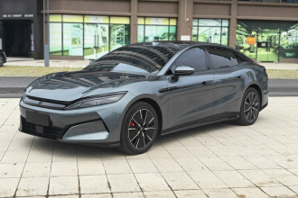 比亚迪 汉L 2025款 EV 701KM激光雷达旗舰型