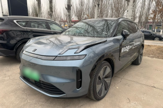 领克08 EM-P 2025款 220km 四驱性能Halo