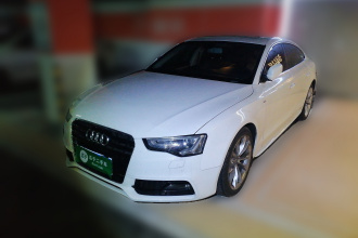 奥迪A5 2016款 改款 Sportback 45 TFSI 舒适型