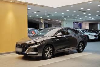 长安 逸动 2021款 PLUS 蓝鲸NE 1.4T GDI DCT尊贵型