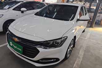 雪佛兰 科鲁泽 2022款 320 自动悦享天窗版