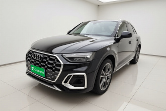 奥迪Q5L 2022款 45T 豪华动感型