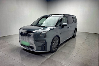 极氪009 2024款 七座过道版四驱 108kWh