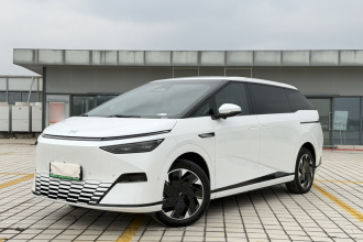 小鹏X9 2024款 640四驱高性能Max