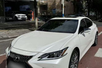 雷克萨斯ES 2021款 200 卓越版