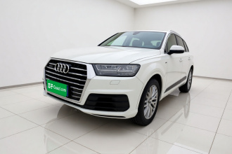 奥迪Q7 2016款 45 TFSI S line运动型