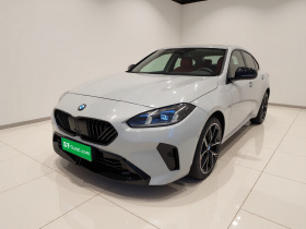 宝马2系 2025款 225L M运动曜夜套装