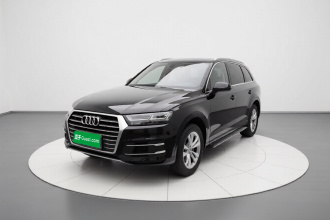 奥迪Q7 2019款 45 TFSI 舒适型