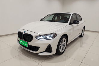 宝马1系 2023款 120i M运动曜夜版