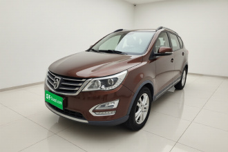 宝骏560 2015款 1.8L 手动舒适型