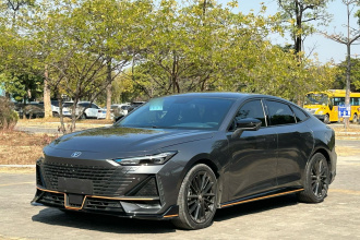 长安UNI-V 2022款 1.5T 运动版