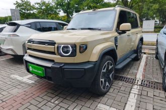 iCAR V27 2026款 200KM四驱猎鹰700