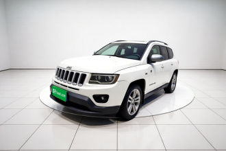 Jeep 指南者(进口) 2014款 2.0L 两驱运动版