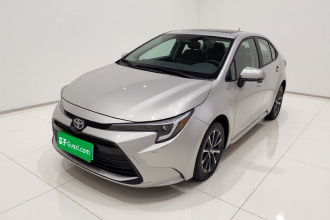 丰田 雷凌 2023款 智能电混双擎 1.8L 豪华版