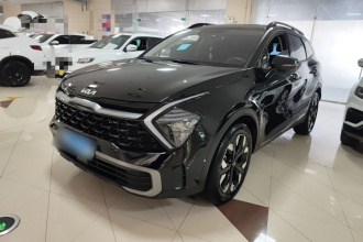 起亚 狮铂拓界 2025款 2.0T 两驱尊贵版